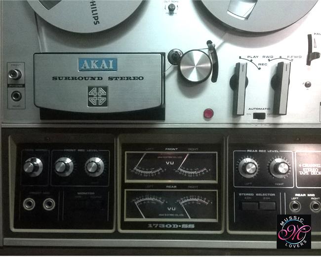 Akai 1730D-SS 4 Channel Stereo Reel To Reel Tape Deck Recorder FOR PARTS  NOT WORKING