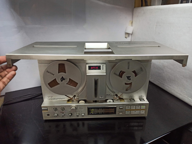 AKAI GX 77 Stereo Reel to Reel 7 Inch Tape Recorder
