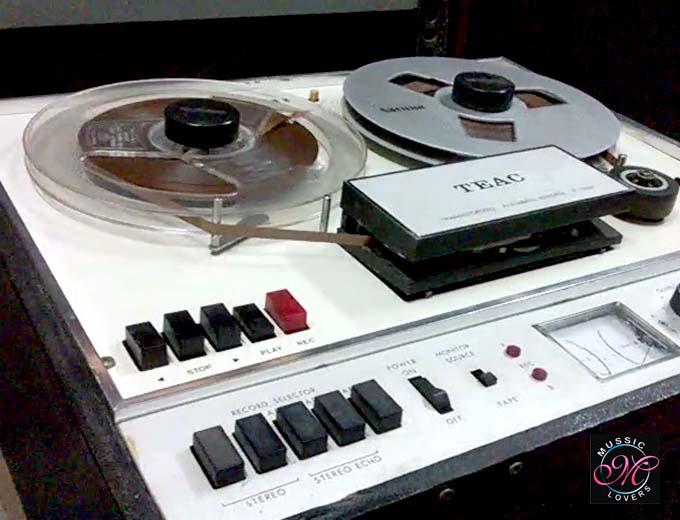 Buy Vintage Teac R-1000, 3 motors, 4 heads 2 speed vintage reel recorder  Sale Pune-India