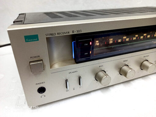 SANSUI JAPN R-303 CLASSIC VINTAGE STEREO RECEIVER- 1982 - Image 3
