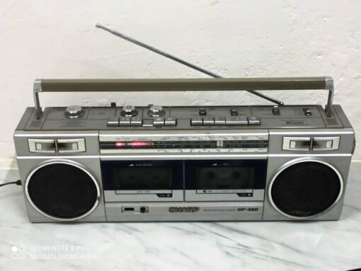 SHARP JAPAN GF-450  4 BAND VINTAGE RADIO AND CASSETTE RECORDER - Image 6