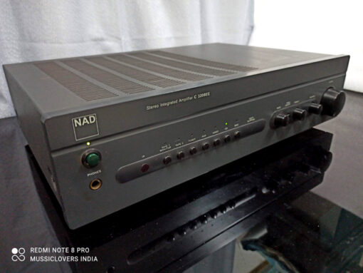 NAD C320BEE STEREO 2 CHANNEL INTEGRATED AMPLIFIER (2002-05)