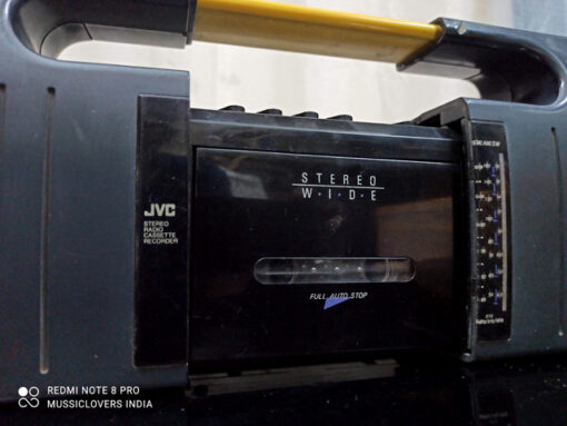JVC JAPAN RC N5 CLASSIC VINTAGE FM AM RADIO AND TAPE RECORDER - Image 2