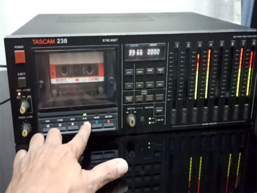 TASCAM 238 CLASSIC VINTAGE 8 TRACK CASSETTE RECORDER 1989 - Image 2