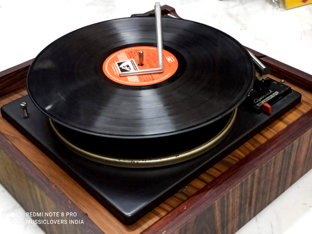 GARRARD 2025T 1970S CLASSIC VINTAGE 4 SPEED RECORD CHANGER SYSTEM - Image 7