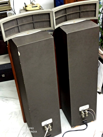 CADENCE AVITA ARCA 2 WAY HYBRID ELECTROSTATIC HI FI SPEAKERS - Image 10