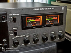 PHILIPS AW-729 CLASSIC VINTAGE AMPLI-DECK WITH VU METERS