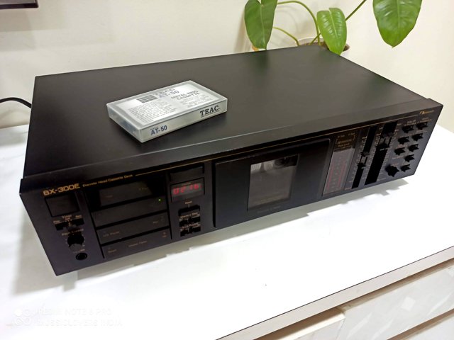 NAKAMICHI BX-300 3 HEAD, 3 MOTOR DIRECT DRIVE VINTAGE STEREO CASSETTE PLAYER - Image 7