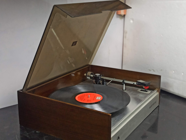 RARE HMV SPERTRACK 230 CLASSIC VINTAGE RECORD PLAYER SALE