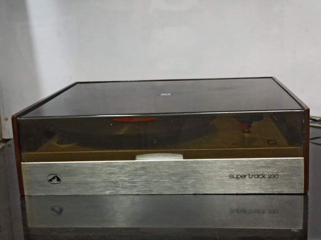 RARE HMV SPERTRACK 230 CLASSIC VINTAGE RECORD PLAYER SALE - Image 8